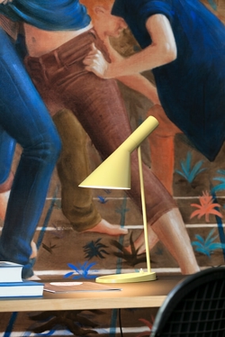 AJ Mini Tischleuchte, soft lemon