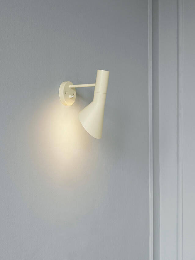 AJ Wandleuchte, soft lemon