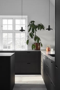 ARIGATO Pendelleuchte schwarz