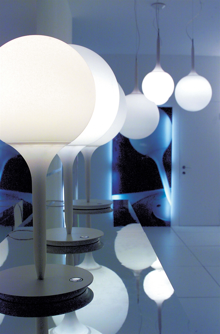 Castore 25 Tischleuchte, weiß