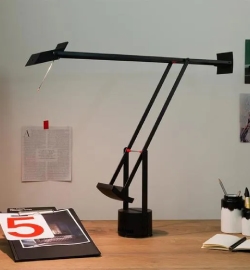 Artemide Tischleuchte