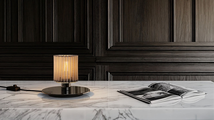 In The Sun 220 Tischlampe, Schwarz/Silber