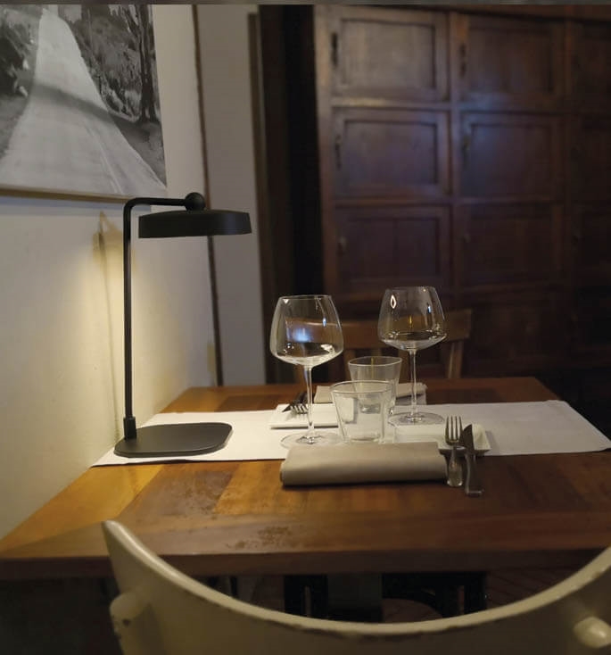 Flai desk Tischlampe, schwarz