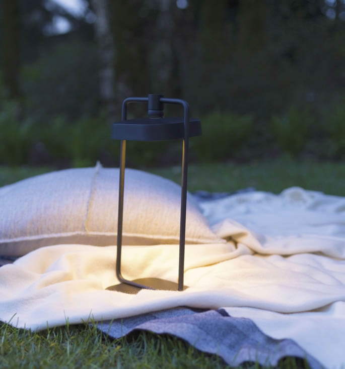 Flai Laterne / Tischlampe, schwarz