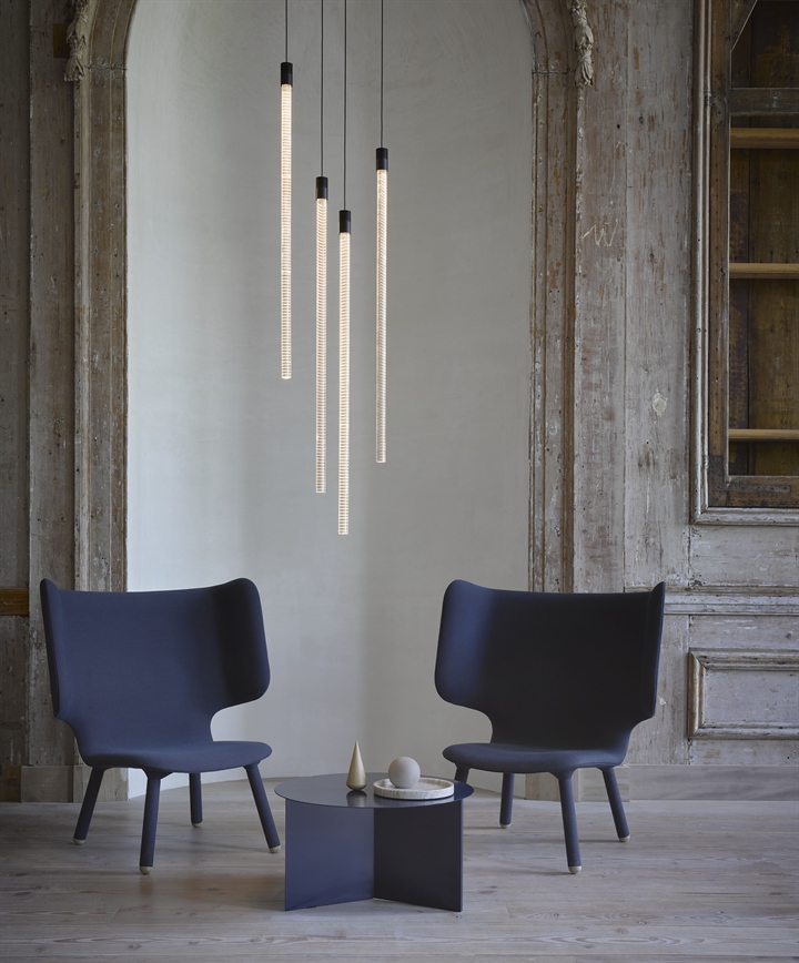 Vapour Pendelleuchte vertikal, schwarz