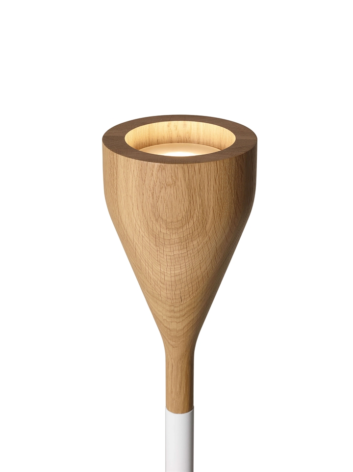 Timber Floor Uplight, Eiche