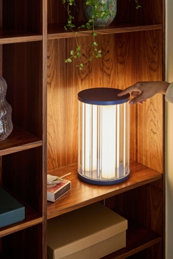 Aru Tischleuchte, blau