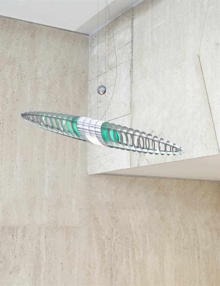 Queen Titania Pendelleuchte mit hellblauem Filter und Gegengewicht