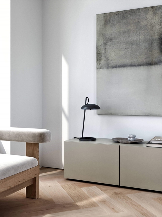 Versale Tischlampe, schwarz