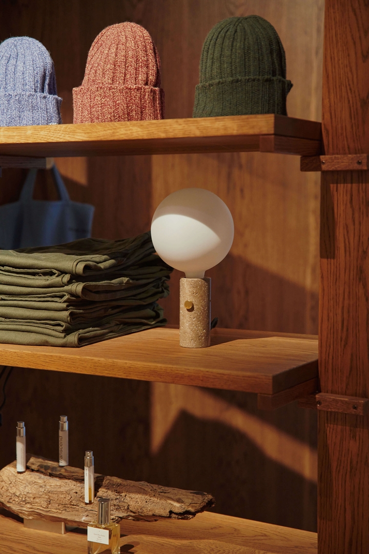 Core Pendelleuchte / Tischlampe, Creme Travertine