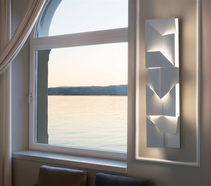 Wall Shadow long Wandleuchte, weiß