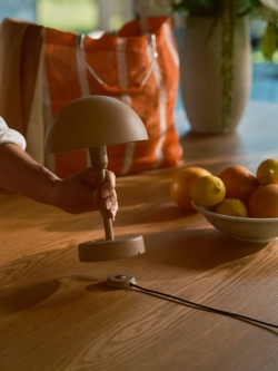 Ellen To-Go Akku-/Tischleuchte, braun