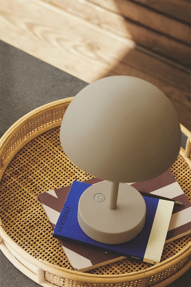 Ellen To-Go Akku-/Tischlampe, beige