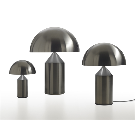 Atollo 238 Tischleuchte, satiniertes schwarzes Nickel