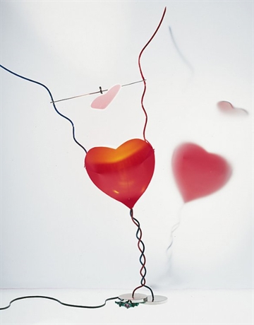 Ingo Maurer One From The Heart Tischlampe