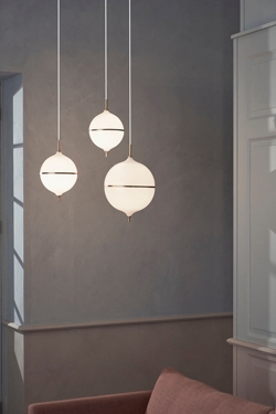 Eternal Moonlight medium und large m/weißer Kabel