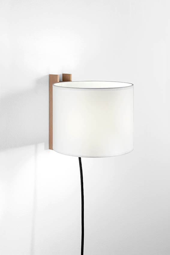 TMM Corto Wandleuchte, Buche/Weiß m/Kabel