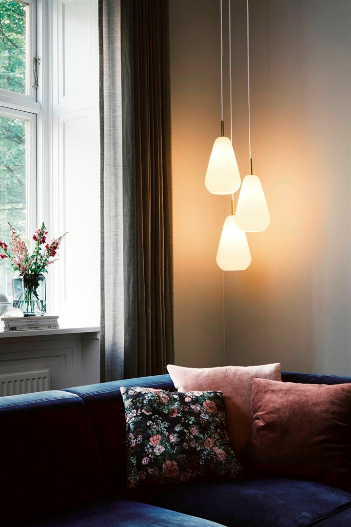 Anoli 3 Pendelleuchte, nordic gold/opal