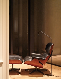 Trizo21 Austere F Stehlampe