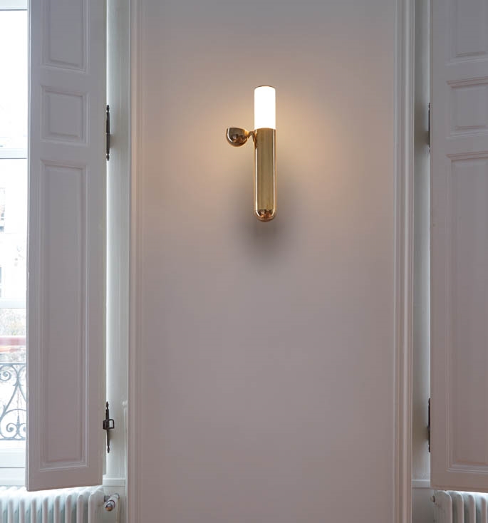 ISP Wandleuchte, links