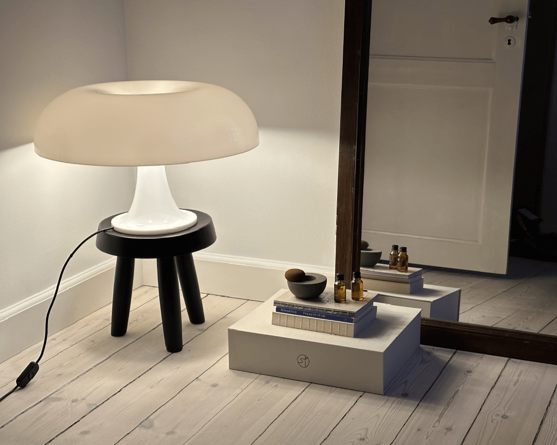 Forelsk dig i lethed og elegance med Nesso fra Artemide hos Lamper.dk