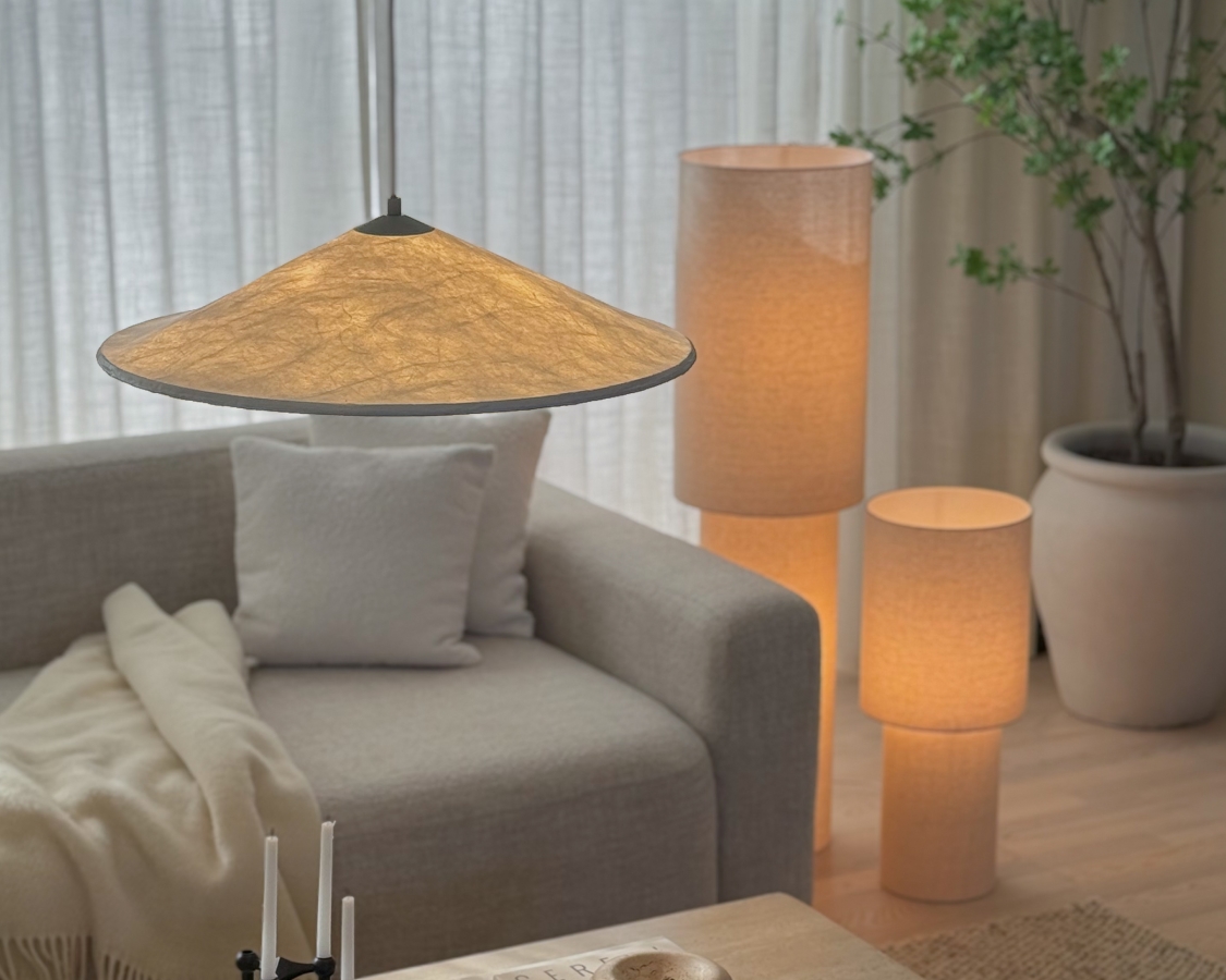 Japandi Lampen bei Linda von @home_by_juul | Auswahl ansehen bei Lamper-shop.de