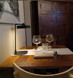 Flai desk Tischlampe, schwarz