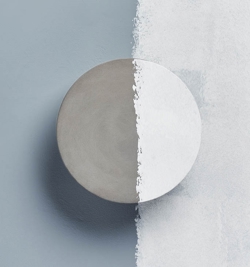 MimiCry round Wandleuchte, natural clay