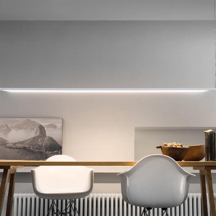 Linescapes horizontale Pendelleuchte, weiß