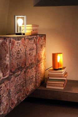 Pivotante À Poser Tischlampe, gelb