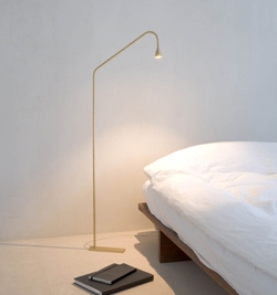 Austere Stehlampe, Messing